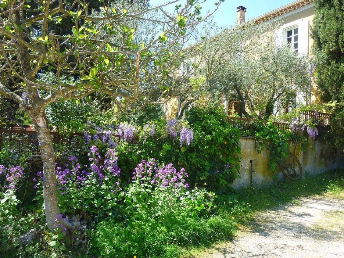 Bed and Breakfast Le Fer en Cèze Sabran Exterior foto